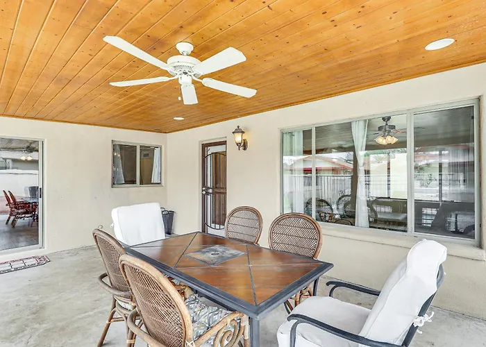 Private Pool & Patio: Near Arts Center! Holiday home Mesa
